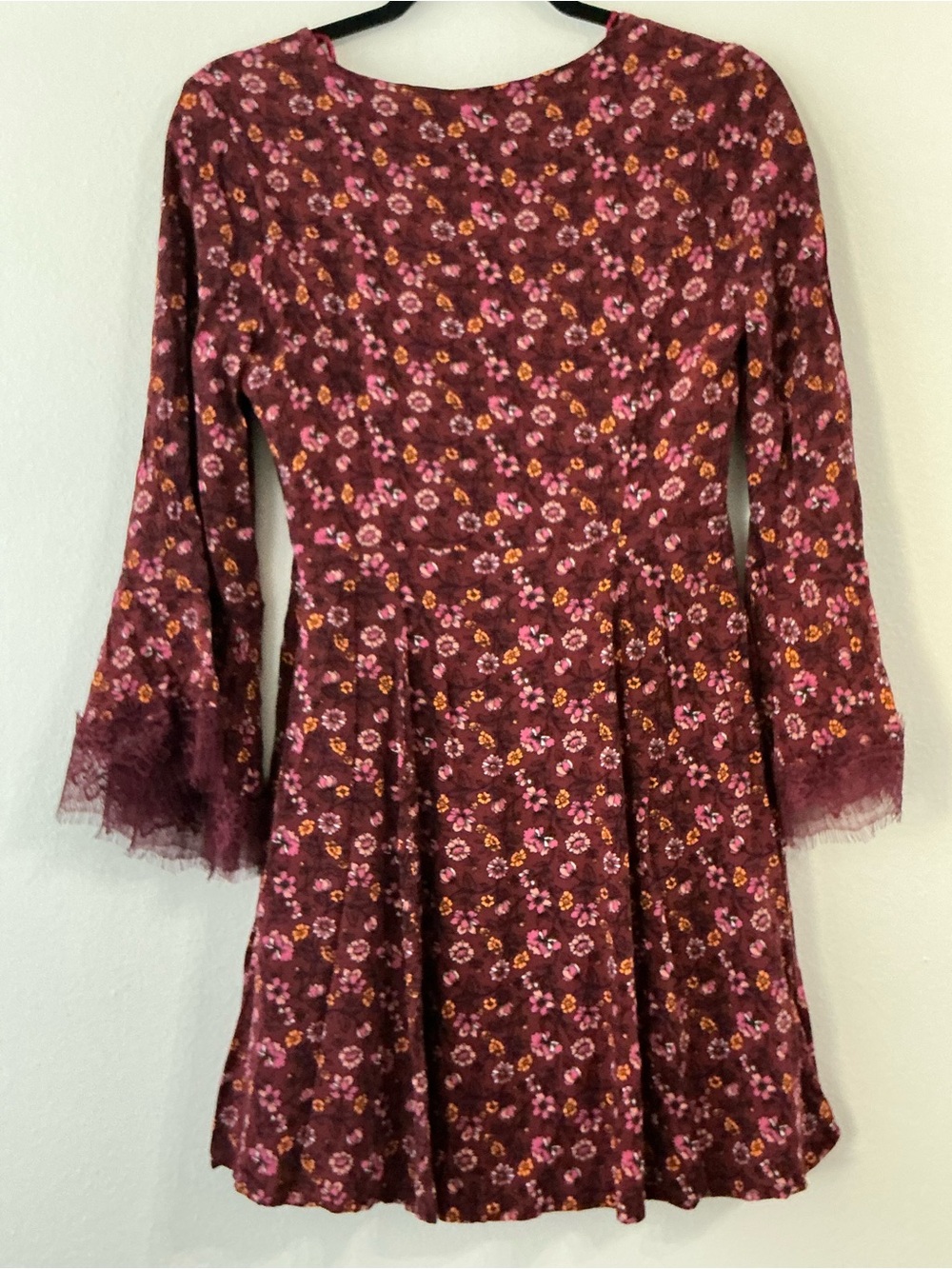 BONGO Maroon Floral Faux-Wrap Mini Dress Bell Sleeves Size:M - Picture 3 of 16